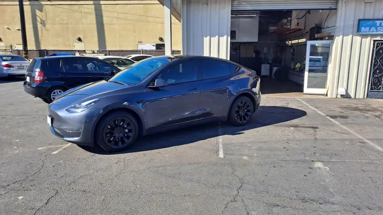 Window tint install — Tint Masters Fresno #151